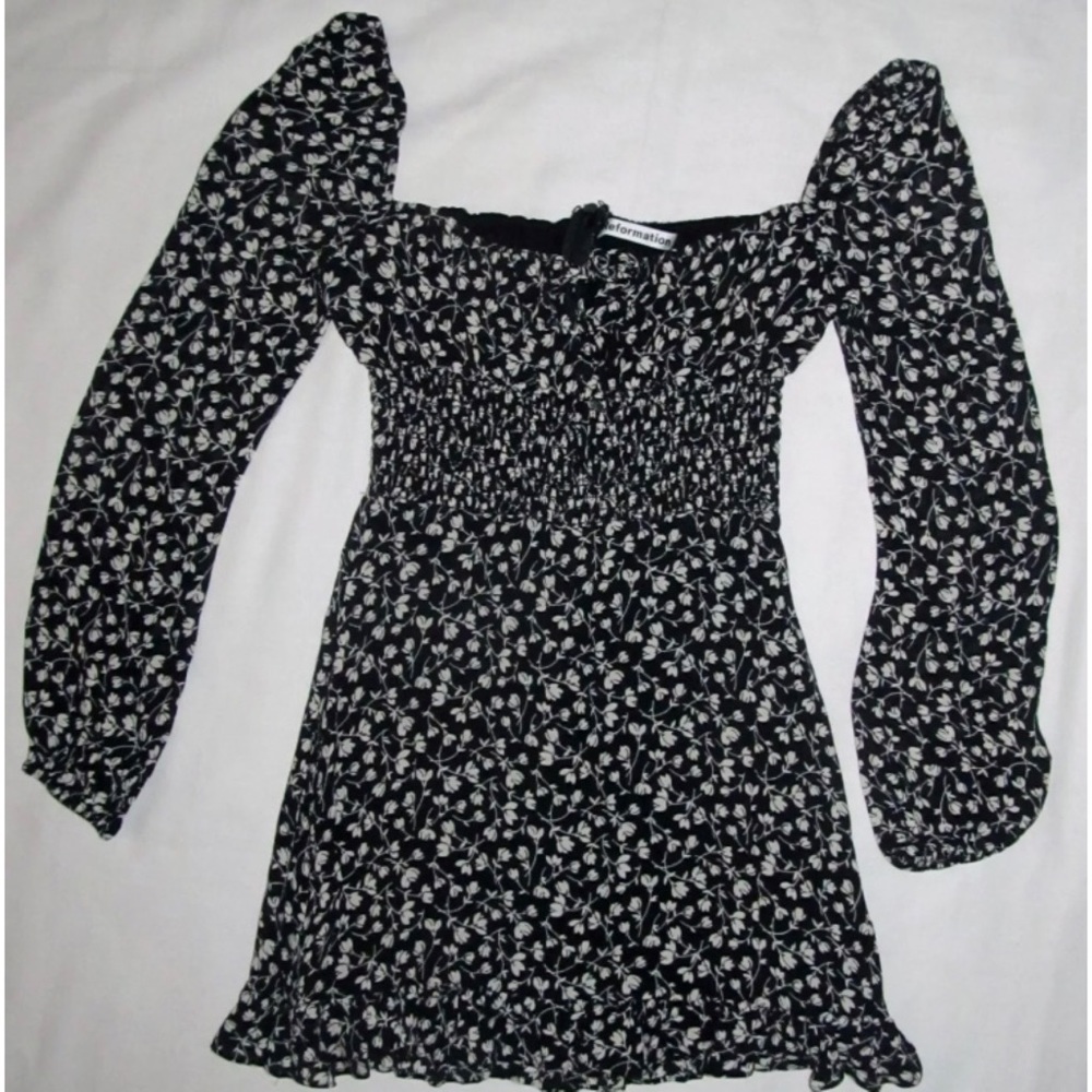 REFORMATION Black White Floral Smocked Sweetheart Mini Dress Womens Size 2 4
